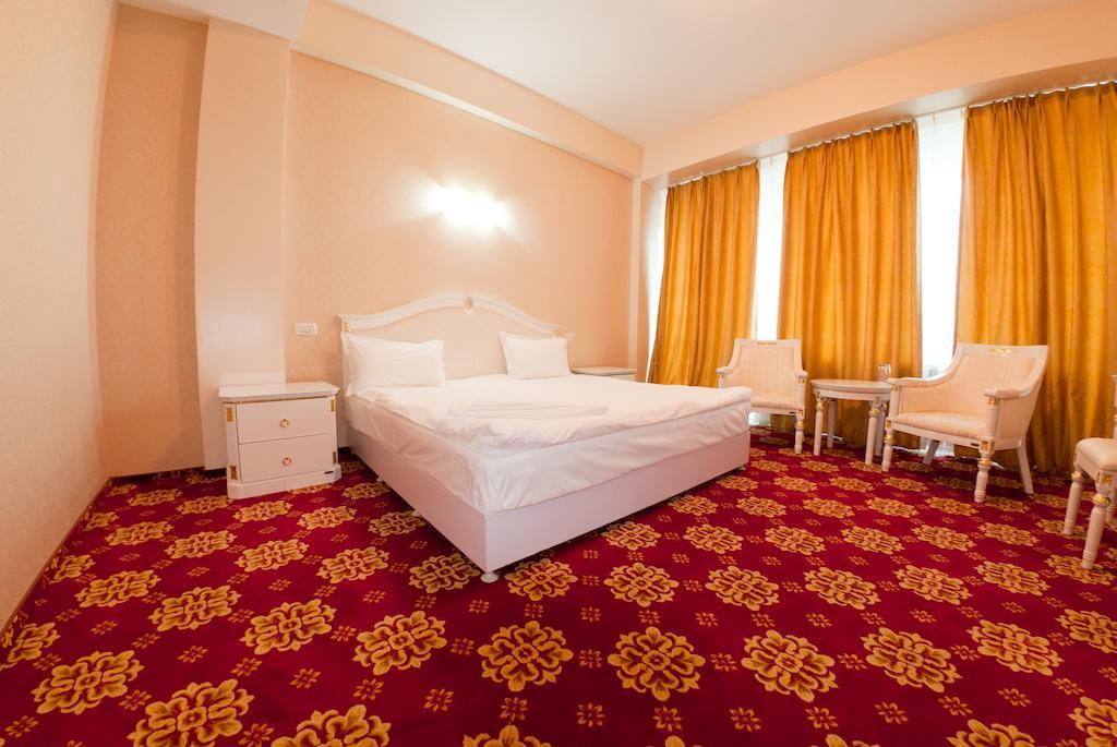 Complex Aristrocratos Hotel Mamaia Phòng bức ảnh