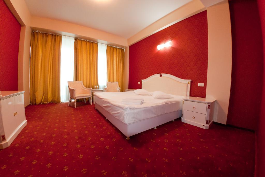 Complex Aristrocratos Hotel Mamaia Phòng bức ảnh
