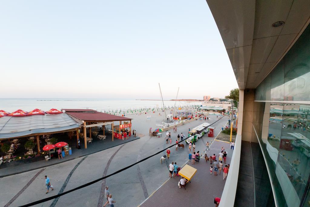 Complex Aristrocratos Hotel Mamaia Ngoại thất bức ảnh