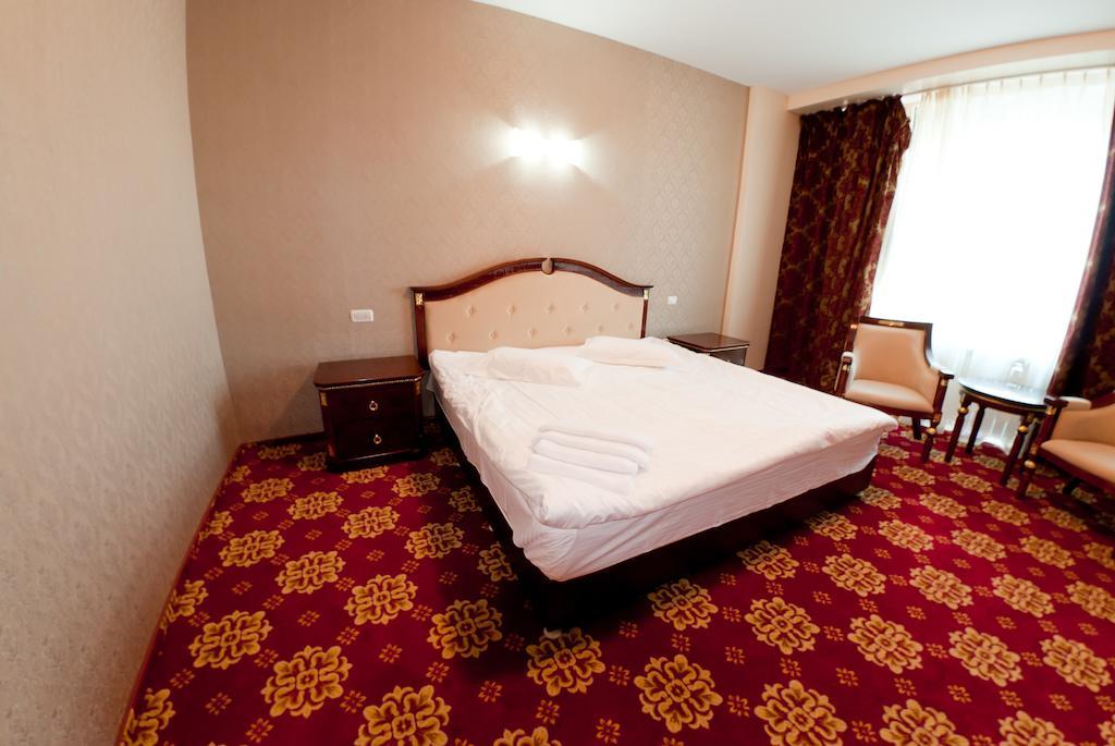 Complex Aristrocratos Hotel Mamaia Phòng bức ảnh